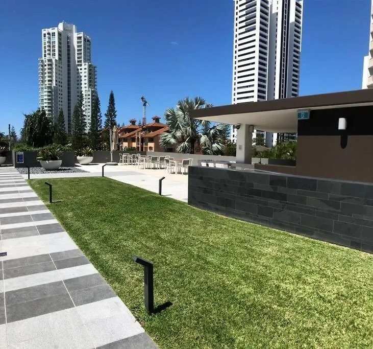Convenient Located 2 Bedroom Apartment Next To Casino Gold Coast